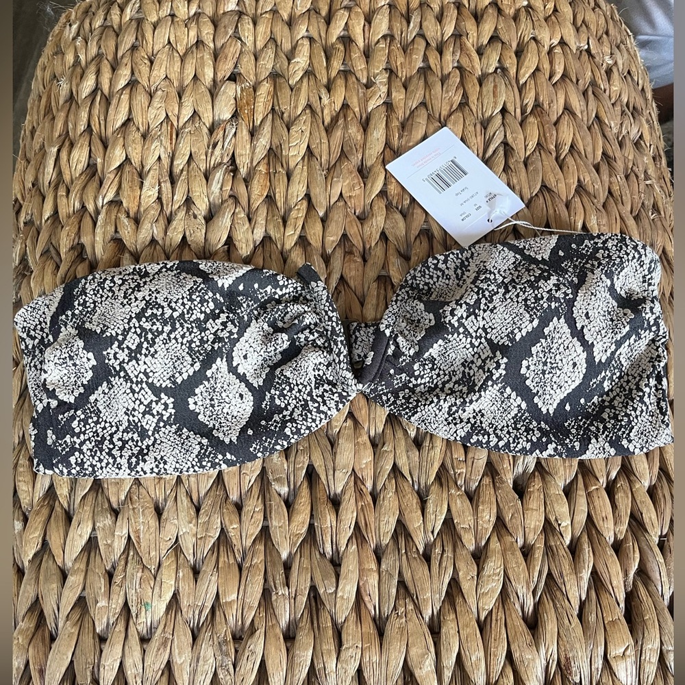 Andie swim the scala bandeau strapless top - Picture 3 of 5